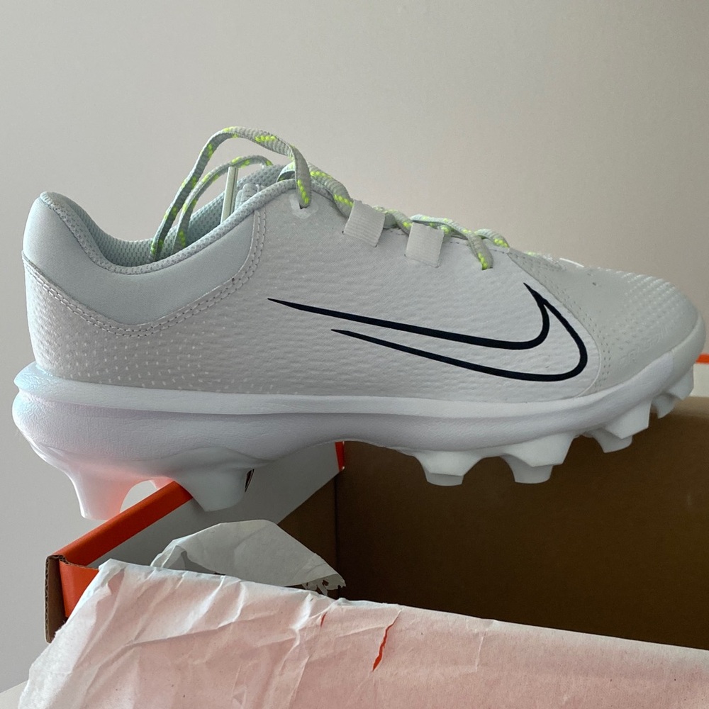 Nike Hyperdiamond 4 PRO MCS NEW IN BOX Size 7
